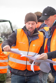 MH17 Monument Ebben planting trees-12